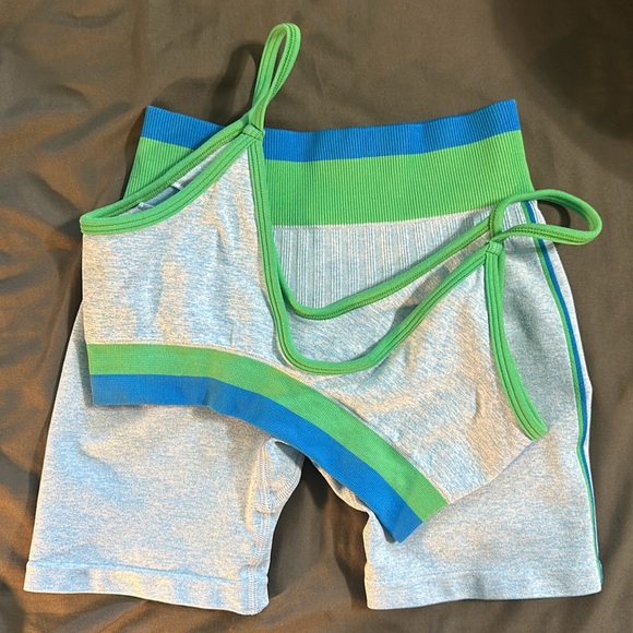 Prozis Shorts and Bra Set - Picture 2 of 8